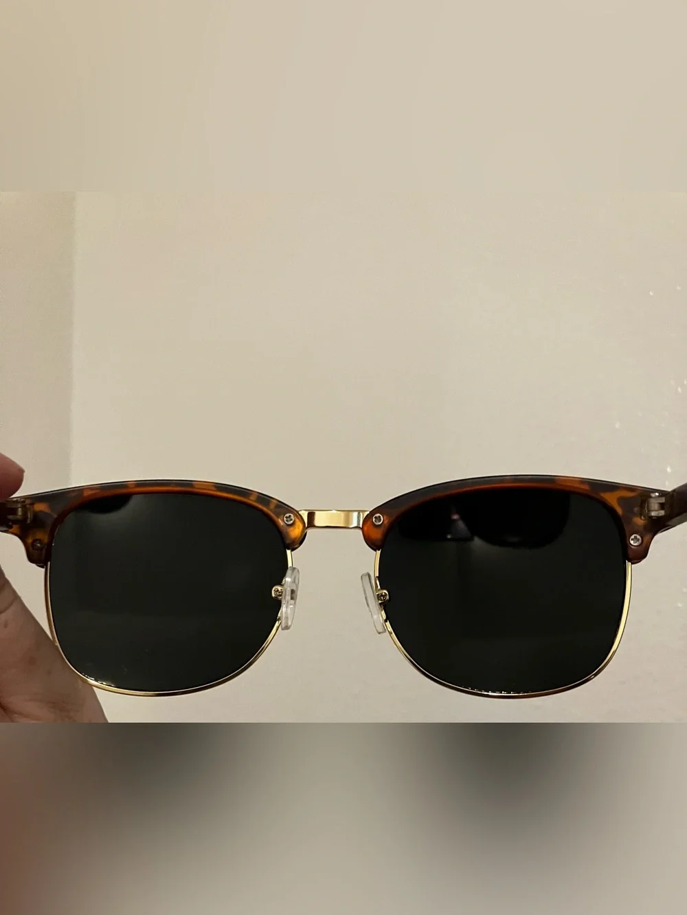 ShadyVEU (Model SVC8041SDK).